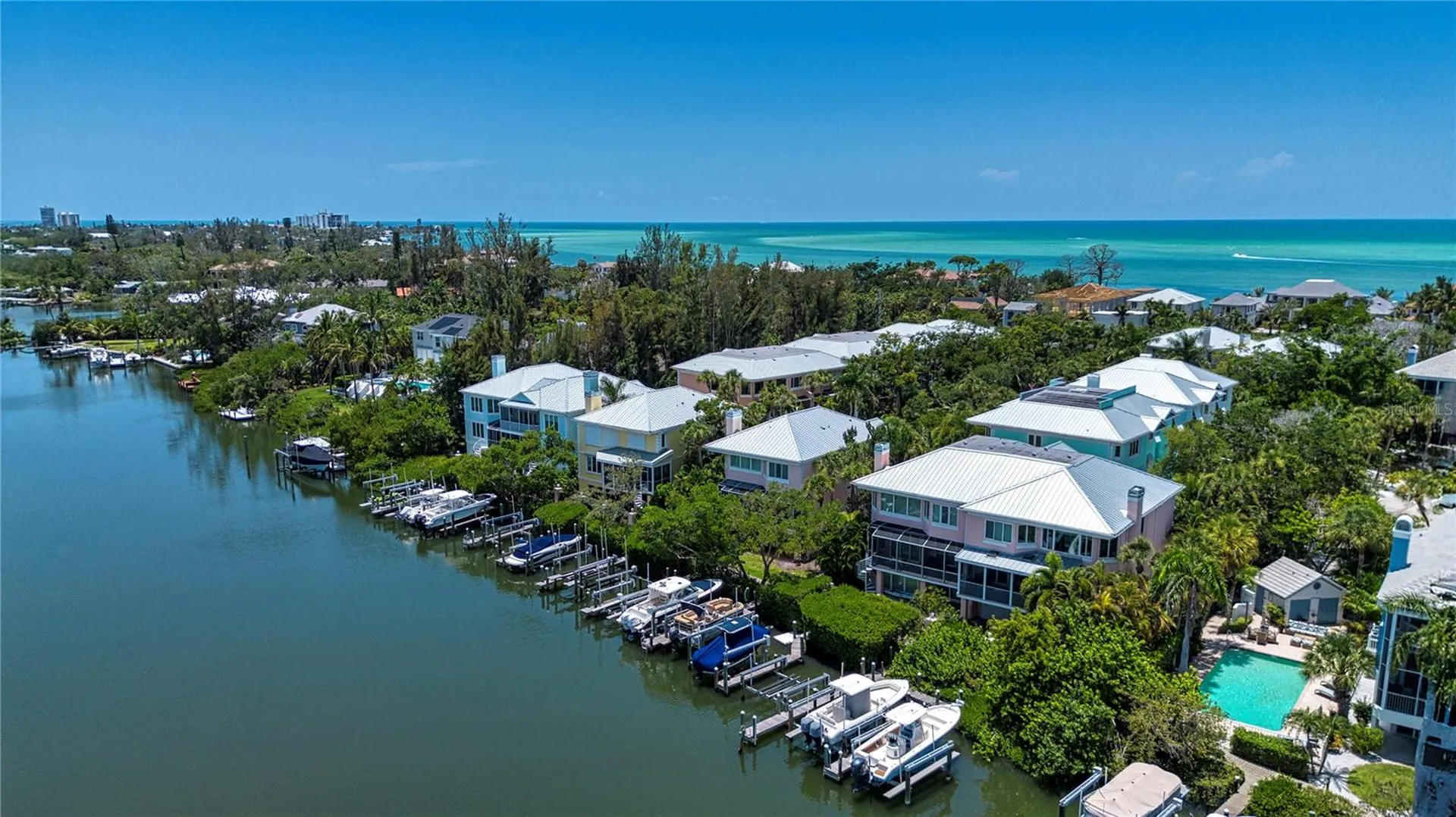 3915 Somerset Drive Sarasota FL 34242