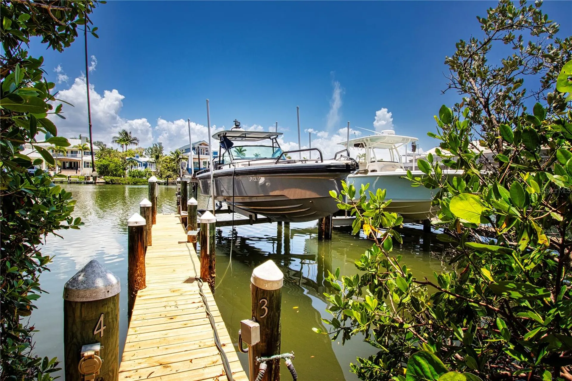 3915 Somerset Drive Sarasota FL 34242