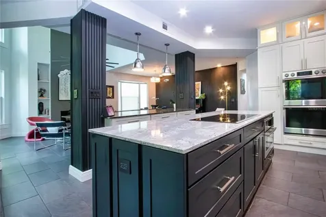 3915 Somerset Drive Sarasota FL 34242