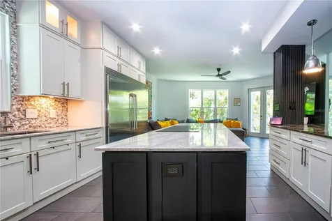3915 Somerset Drive Sarasota FL 34242