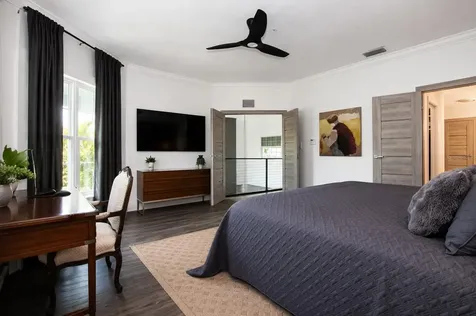 3915 Somerset Drive Sarasota FL 34242