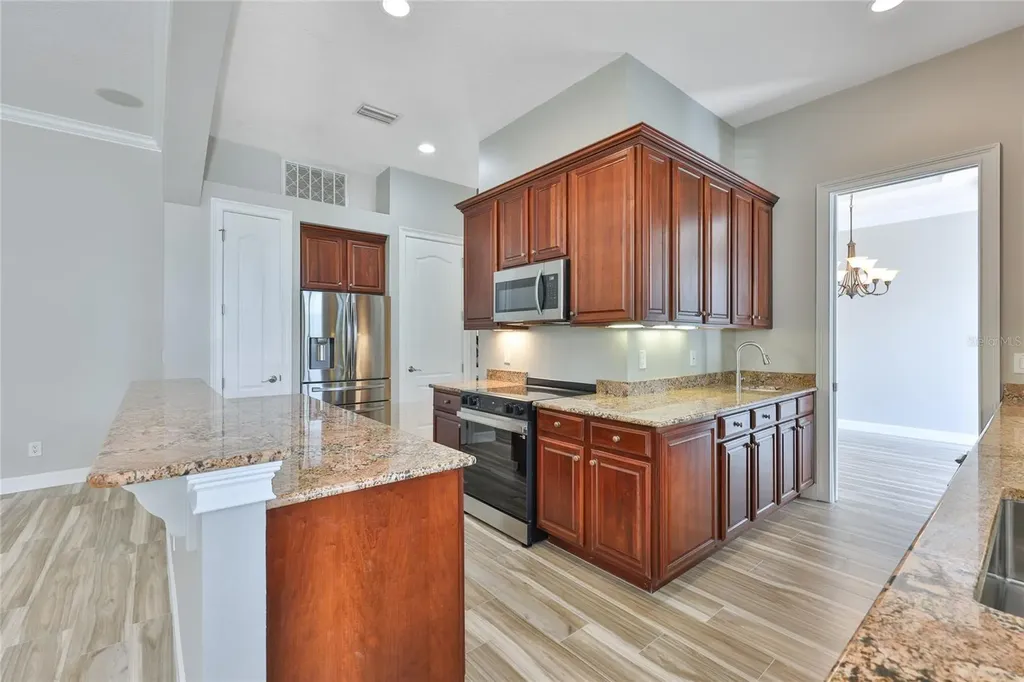 6573 Simone Shores Circle Apollo Beach FL 33572