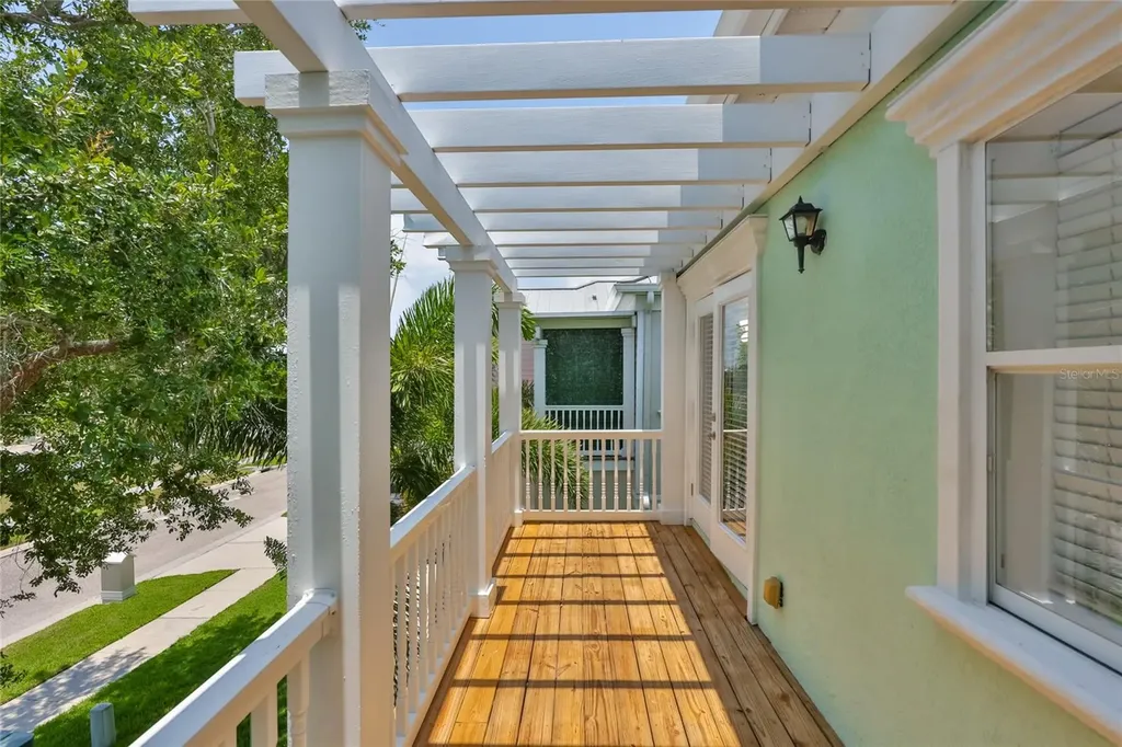 6573 Simone Shores Circle Apollo Beach FL 33572