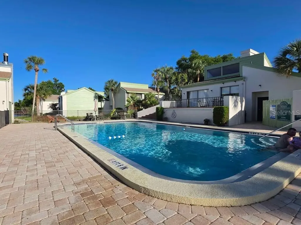 4158 Pinelake Lane Tampa FL 33618