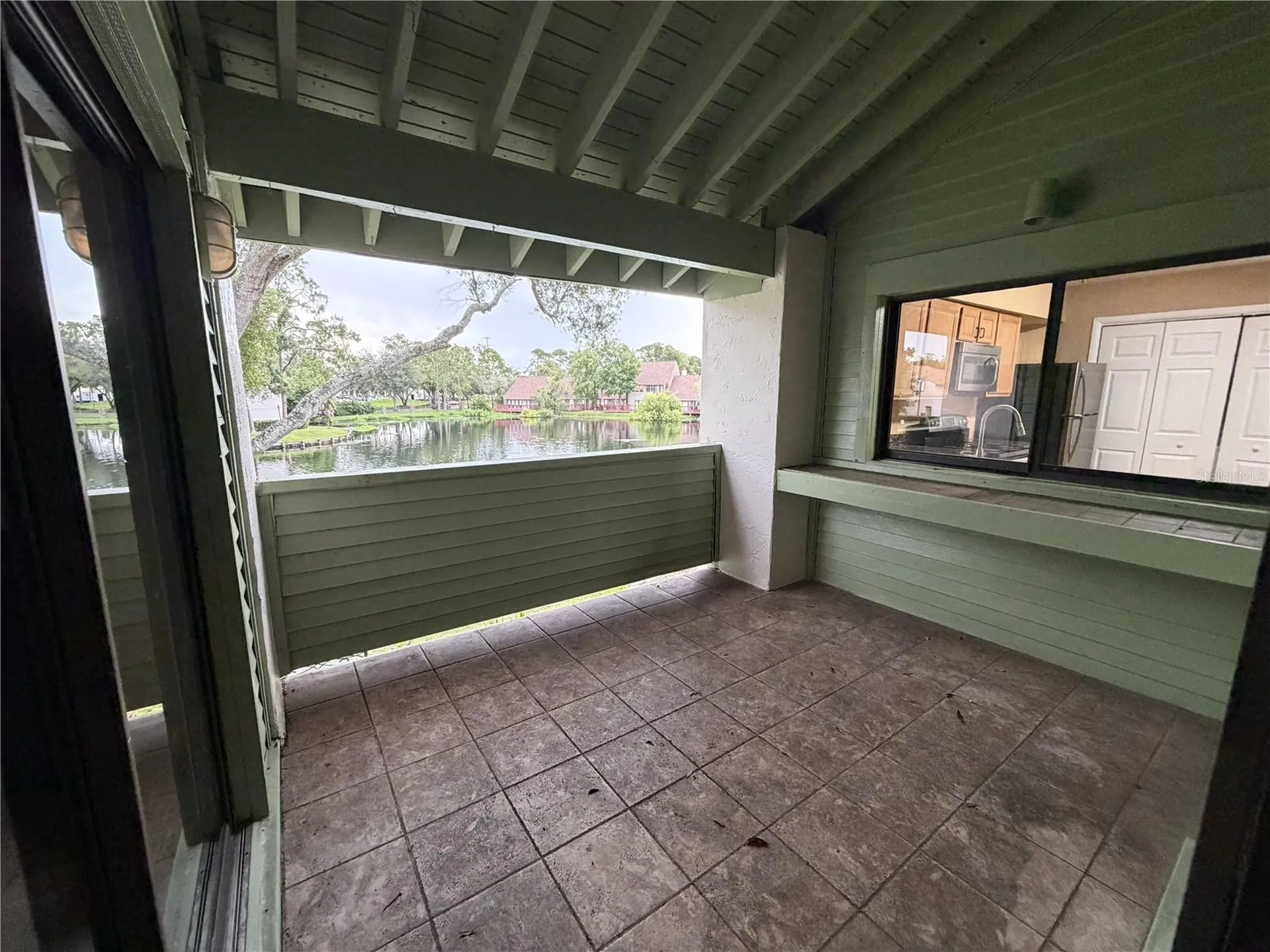 4158 Pinelake Lane Tampa FL 33618