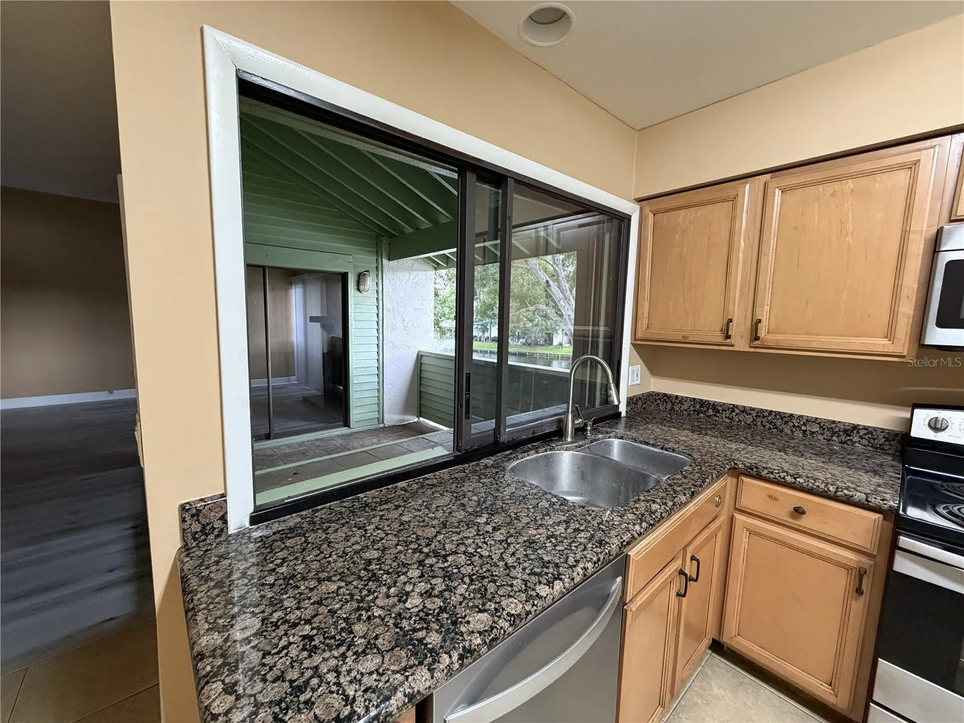 4158 Pinelake Lane Tampa FL 33618