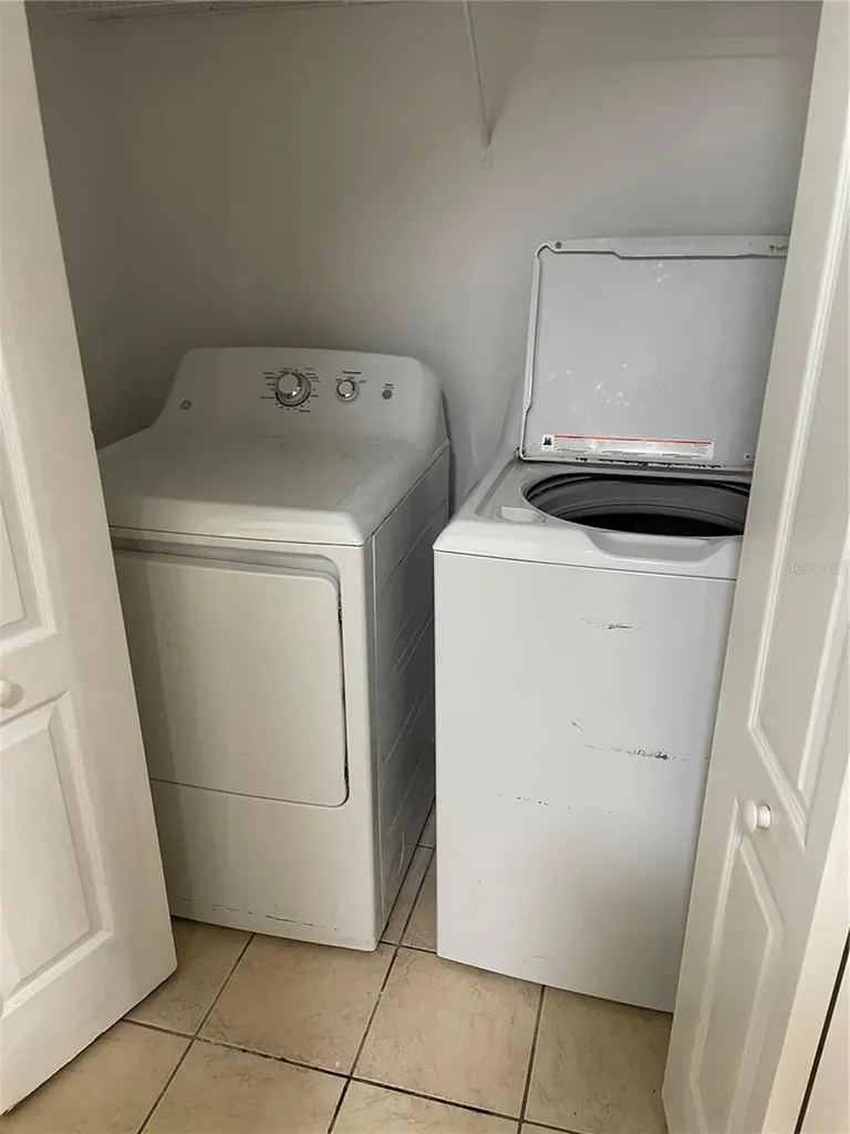 3548 High Hampton Circle Tampa FL 33610