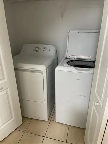3548 High Hampton Circle Tampa FL 33610