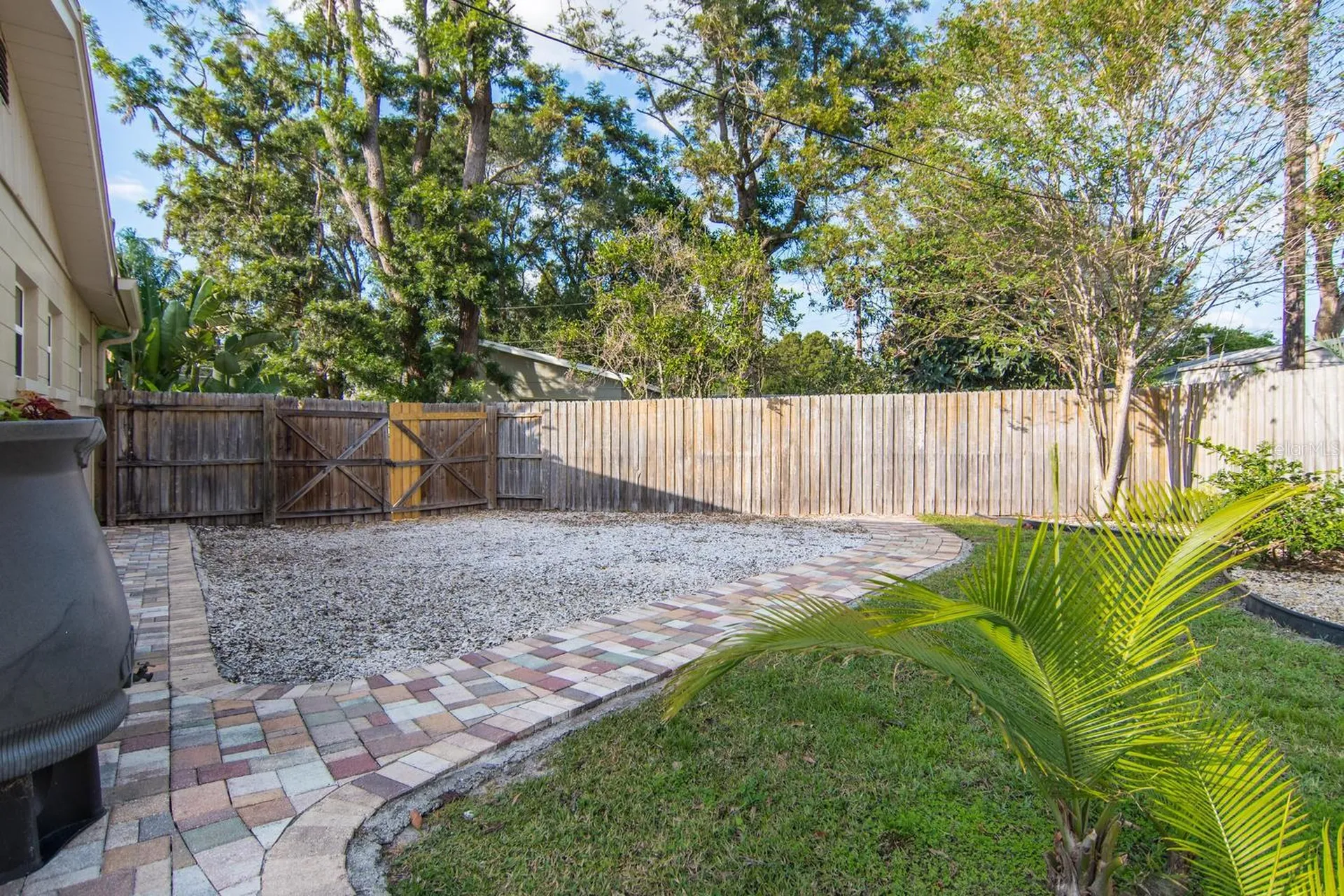528 59th Way S St Petersburg FL 33707