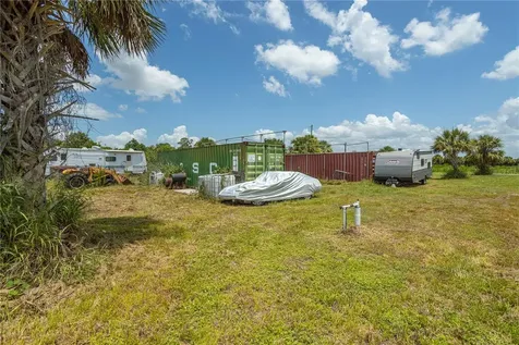 29051 Maris Drive Punta Gorda FL 33982