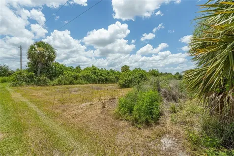 29051 Maris Drive Punta Gorda FL 33982