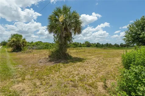 29051 Maris Drive Punta Gorda FL 33982