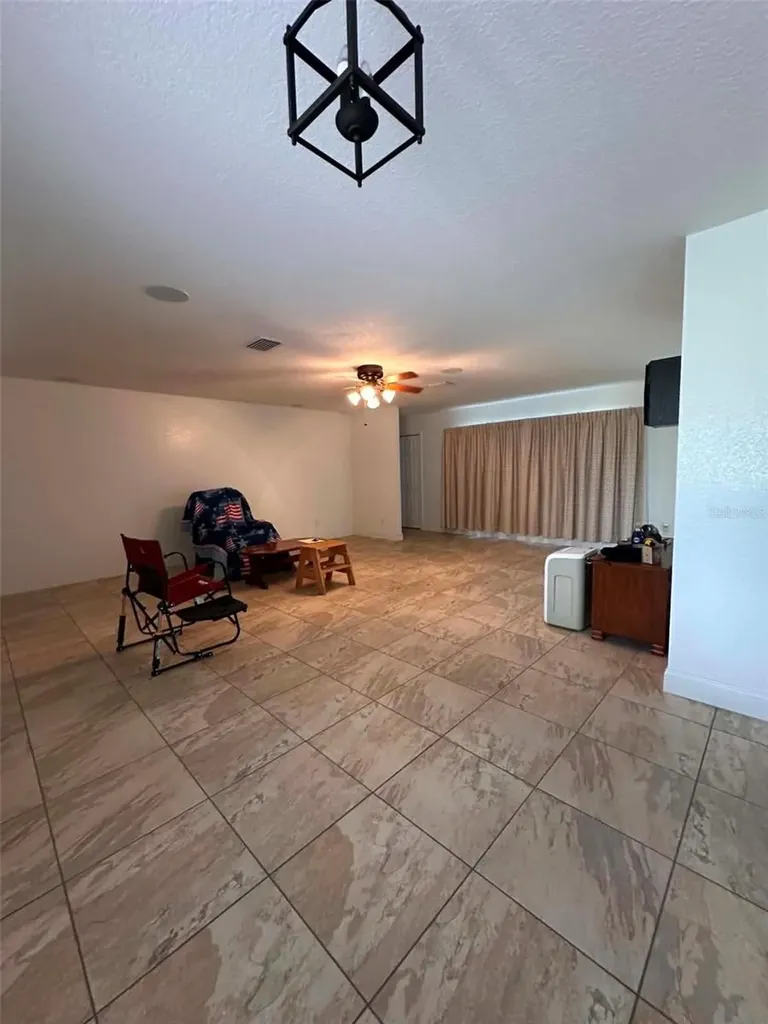 999 SE 69th Avenue Ocala FL 34472
