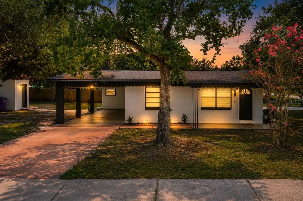 438 California Avenue St Cloud FL 34769