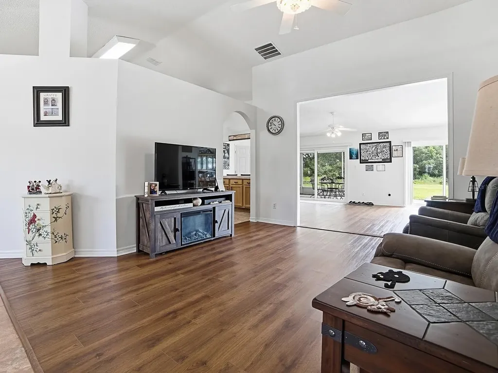 3851 Manor Oaks Court Leesburg FL 34748