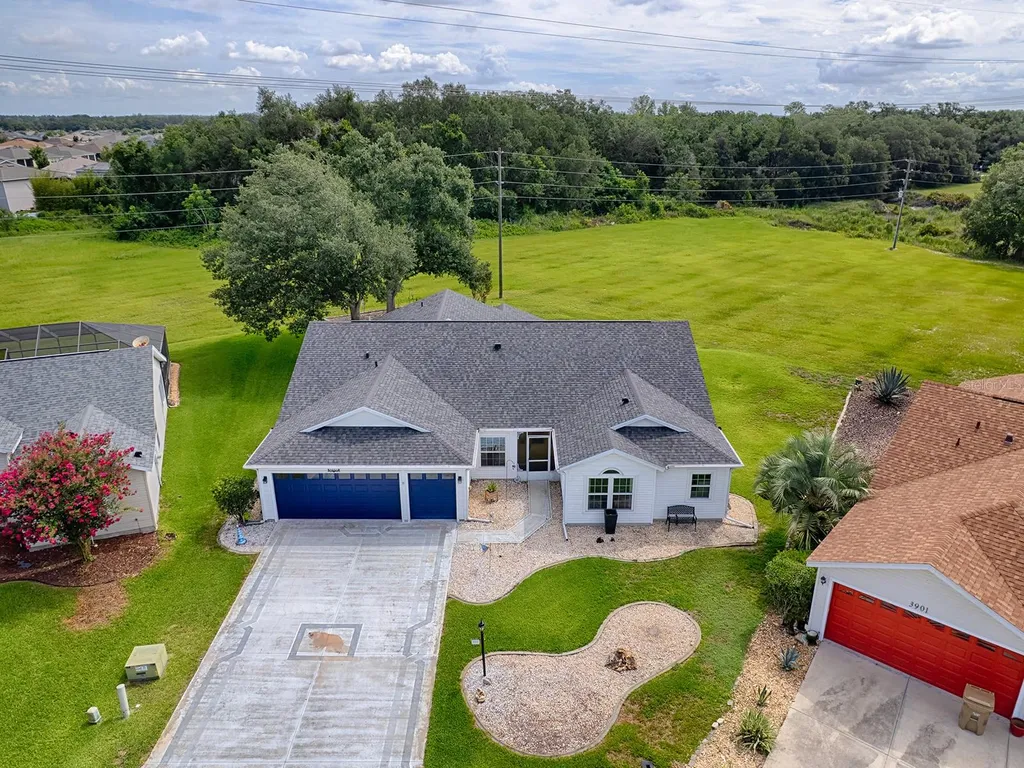 3851 Manor Oaks Court Leesburg FL 34748