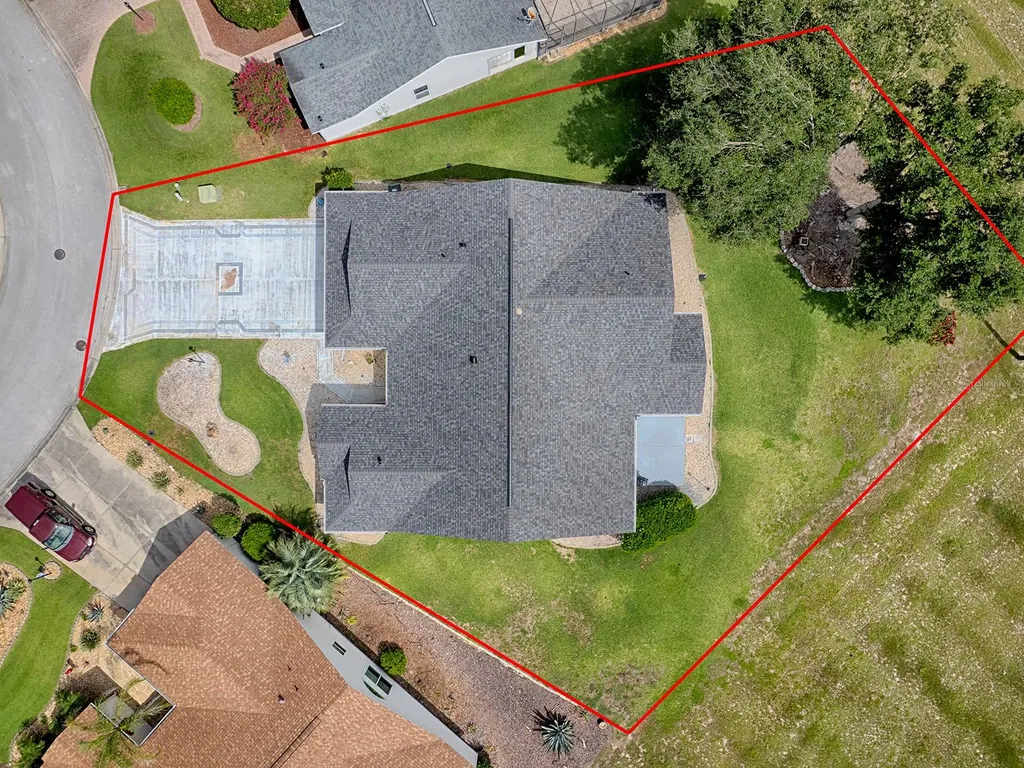 3851 Manor Oaks Court Leesburg FL 34748