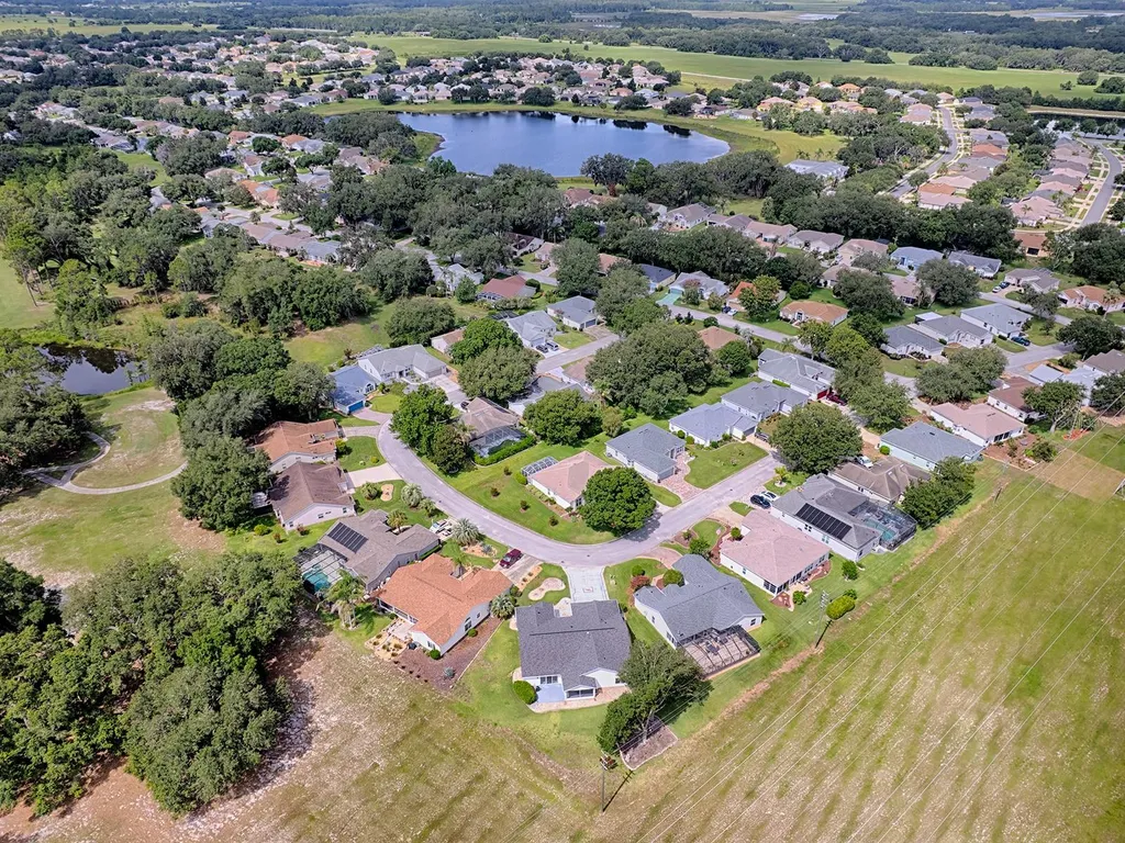 3851 Manor Oaks Court Leesburg FL 34748
