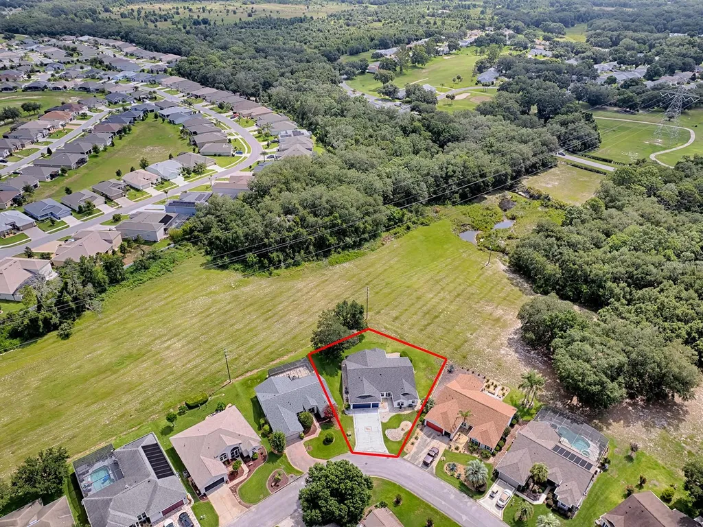 3851 Manor Oaks Court Leesburg FL 34748