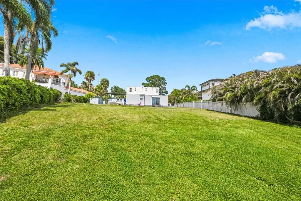 12002 Waterside Court Tampa FL 33612