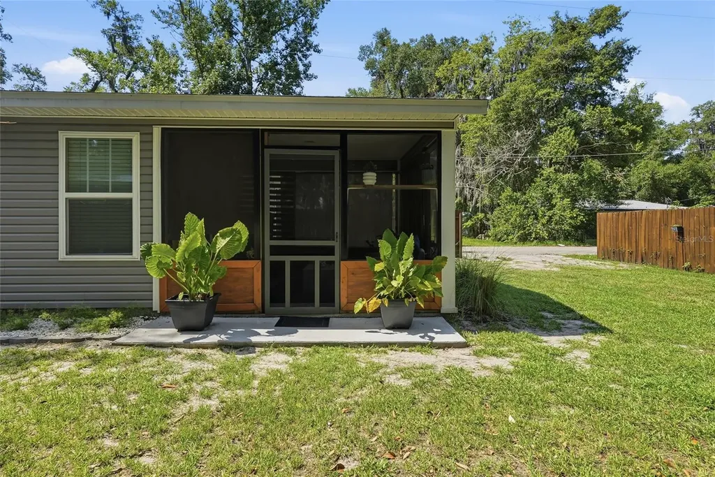 740 NW 8th Street Gainesville FL 32601