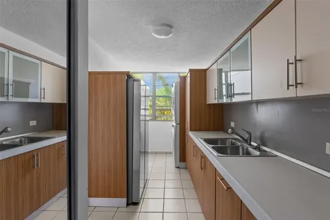 . Cll Regina Medina Guaynabo PR 00969