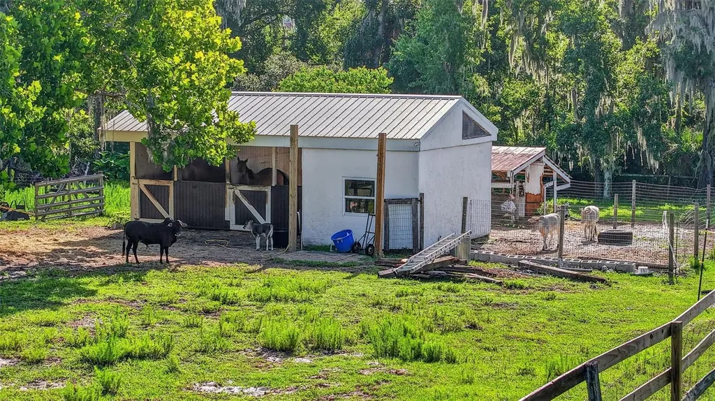 8922 Pritcher Road Lithia FL 33547