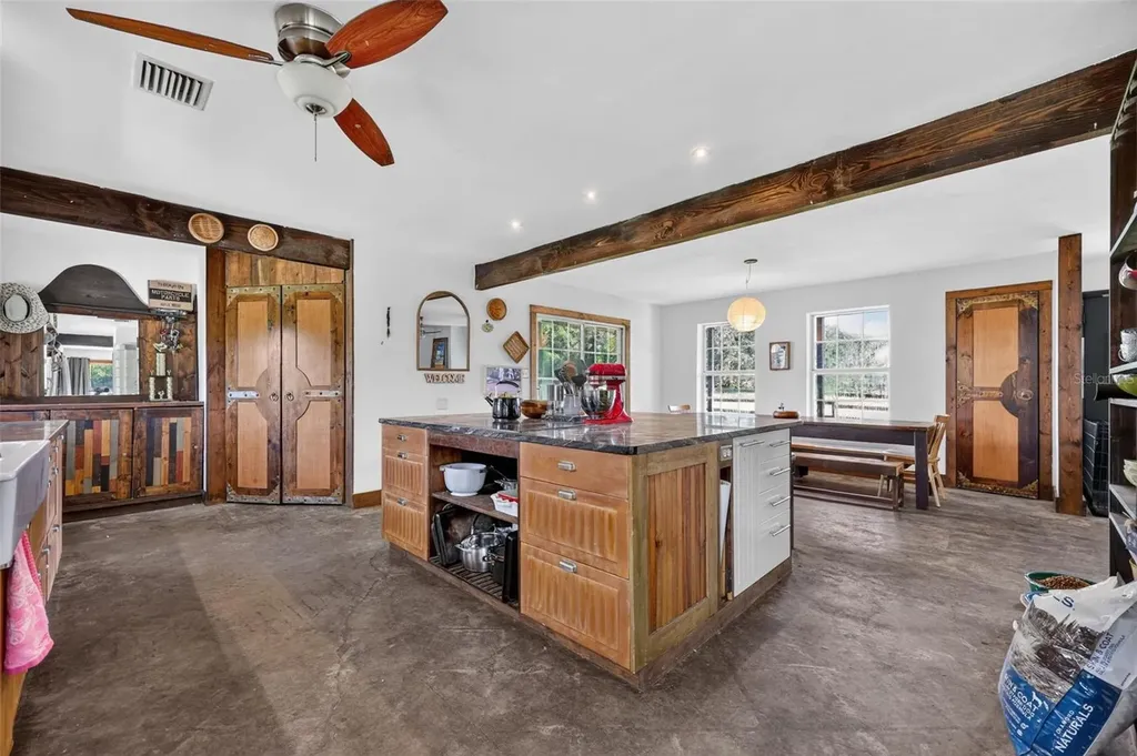 8922 Pritcher Road Lithia FL 33547
