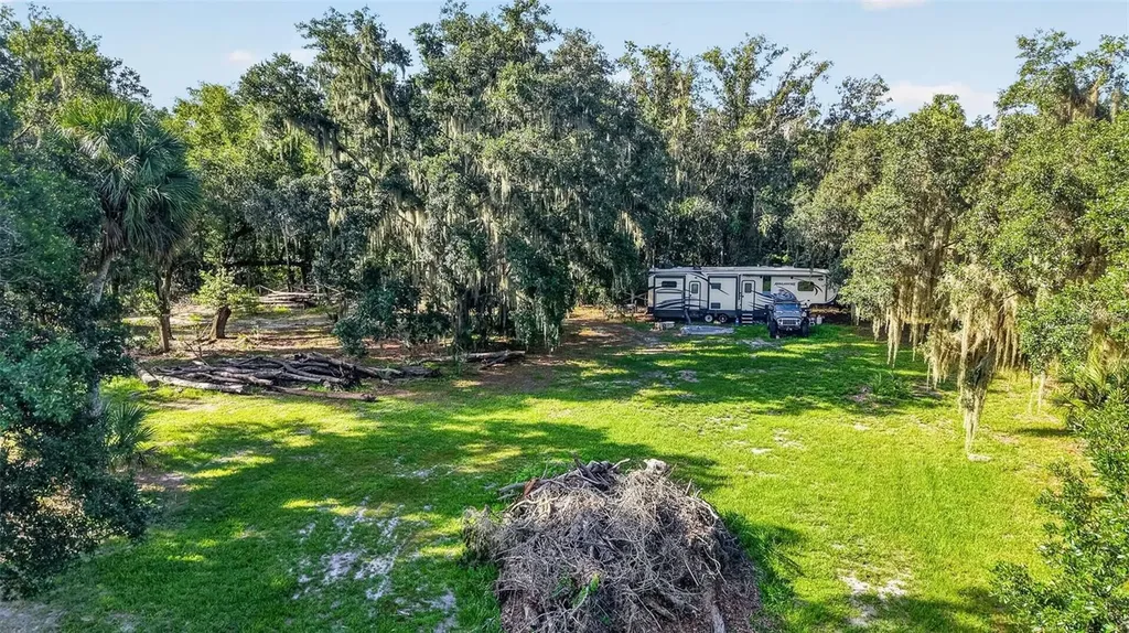 8922 Pritcher Road Lithia FL 33547