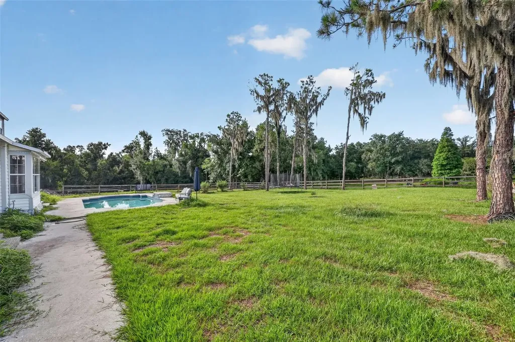 8922 Pritcher Road Lithia FL 33547