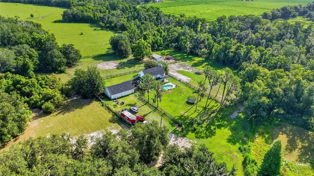 8922 Pritcher Road Lithia FL 33547