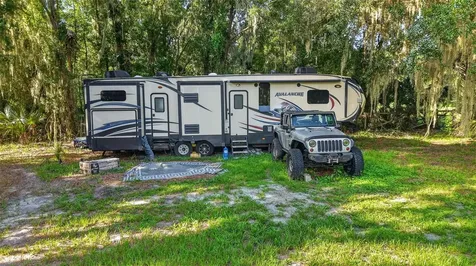 8922 Pritcher Road Lithia FL 33547