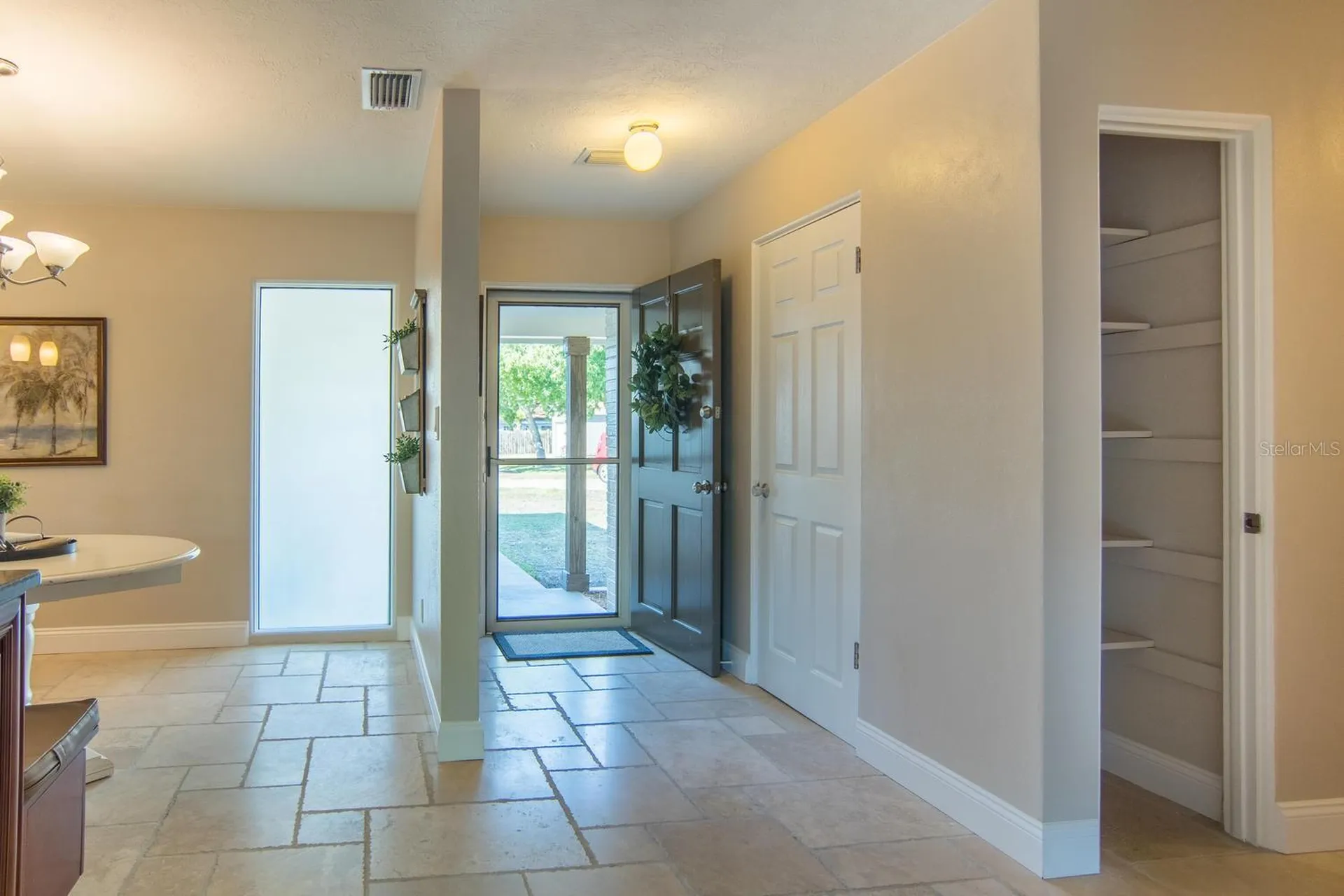 542 59th Way S St Petersburg FL 33707