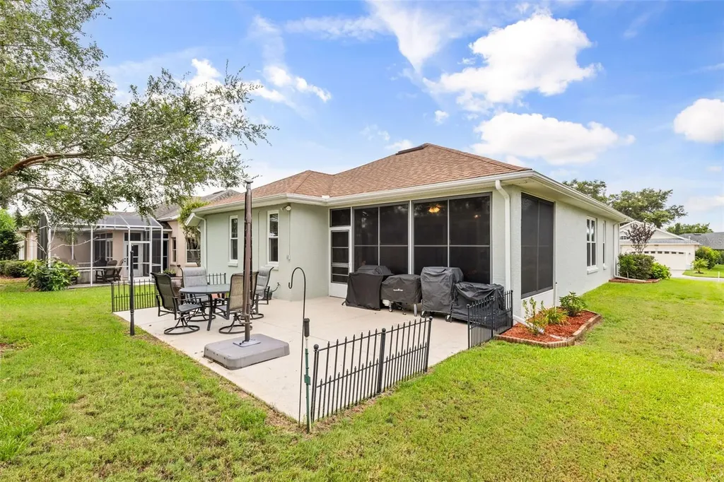6170 Sailboat Avenue Tavares FL 32778