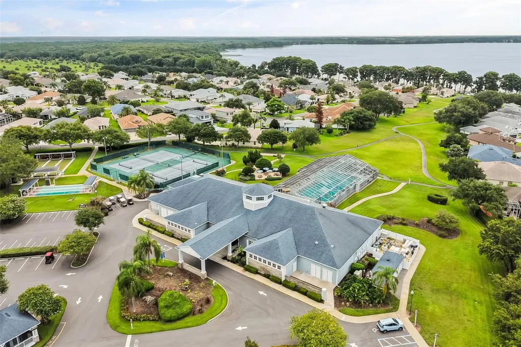 6170 Sailboat Avenue Tavares FL 32778
