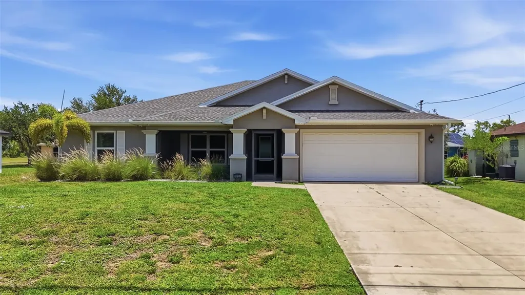 1927 NE 33rd Street Cape Coral FL 33909