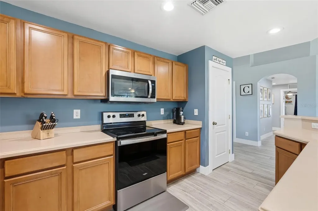 1927 NE 33rd Street Cape Coral FL 33909