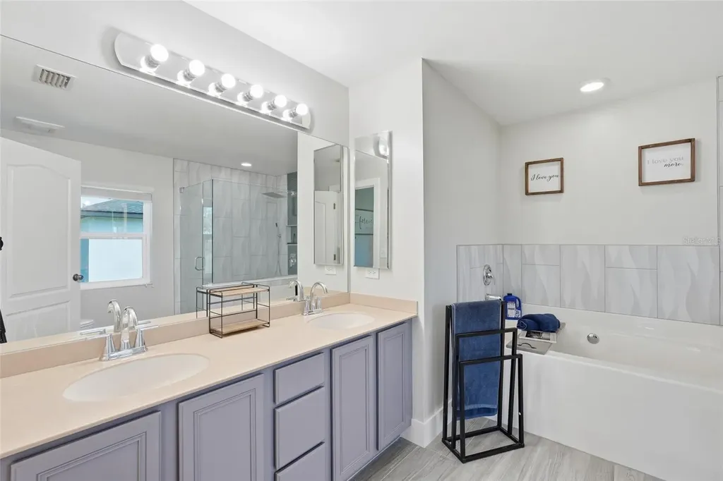1927 NE 33rd Street Cape Coral FL 33909