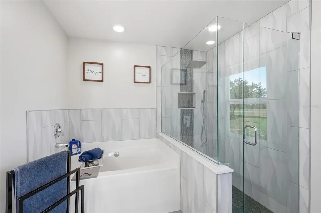 1927 NE 33rd Street Cape Coral FL 33909