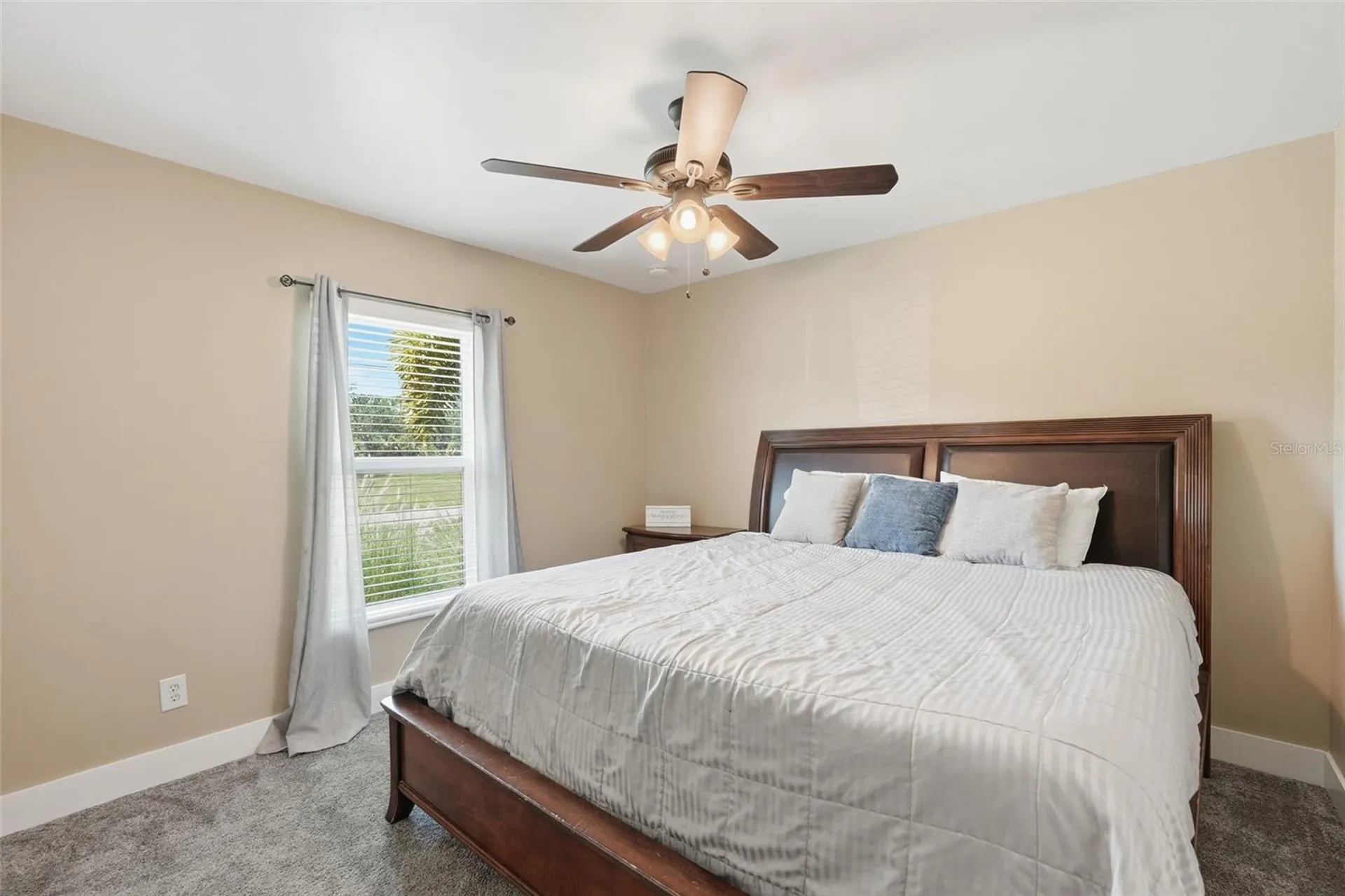 1927 NE 33rd Street Cape Coral FL 33909