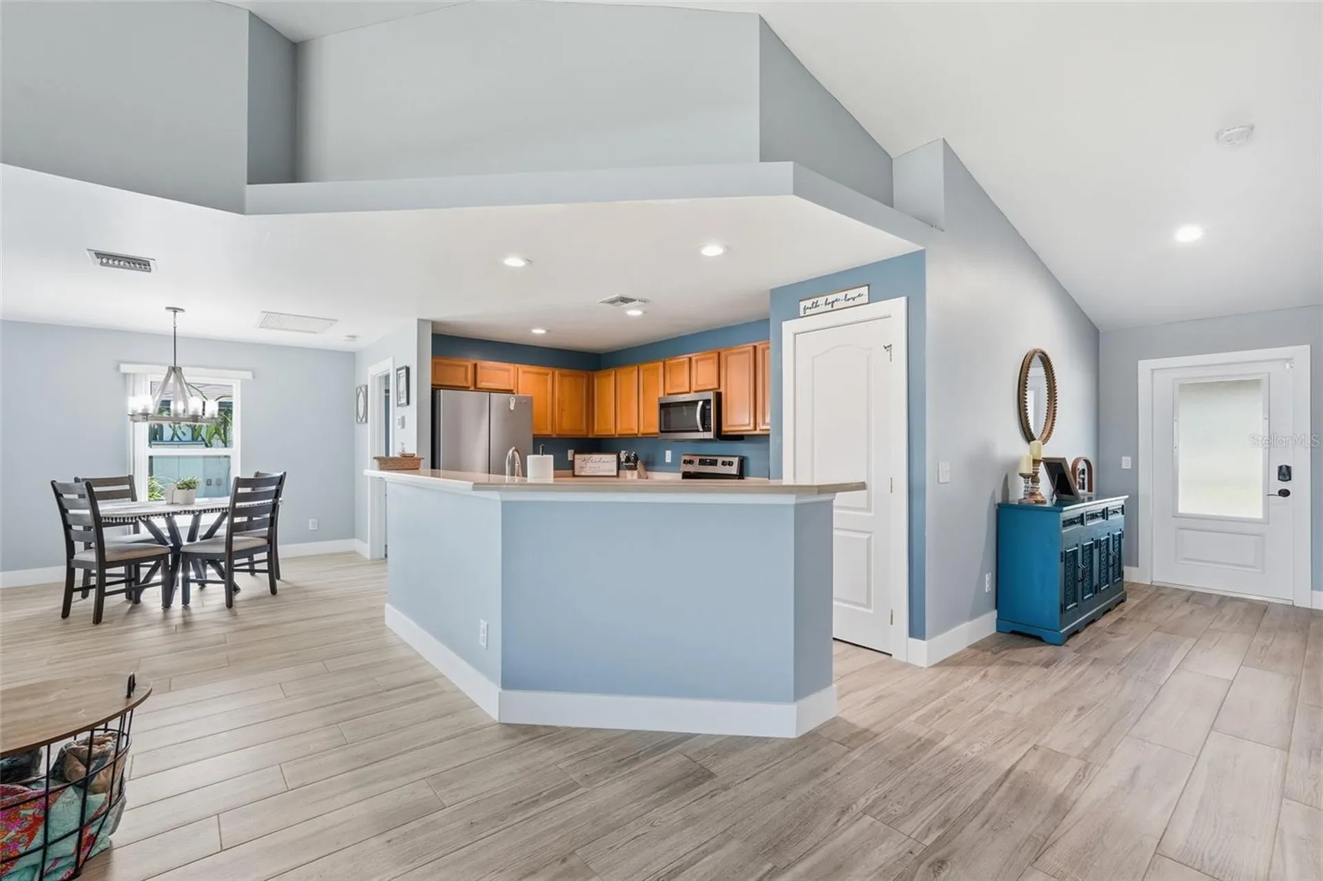 1927 NE 33rd Street Cape Coral FL 33909