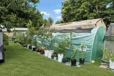 1405 28th Street NW Winter Haven FL 33881