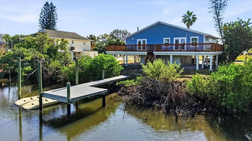 3303 W Shell Point #a Road Ruskin FL 33570