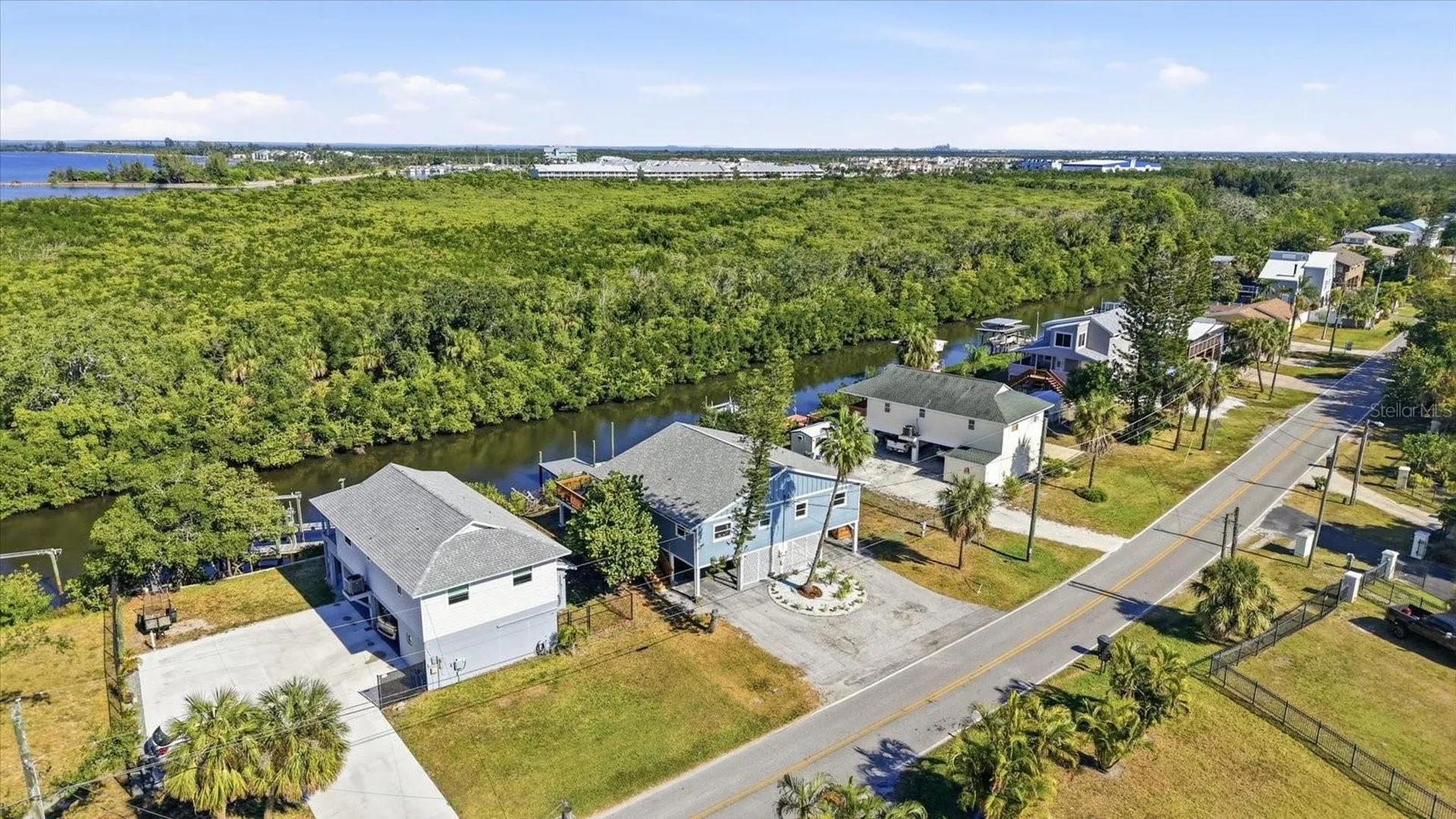 3303 W Shell Point #a Road Ruskin FL 33570