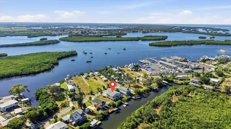 3303 W Shell Point #a Road Ruskin FL 33570