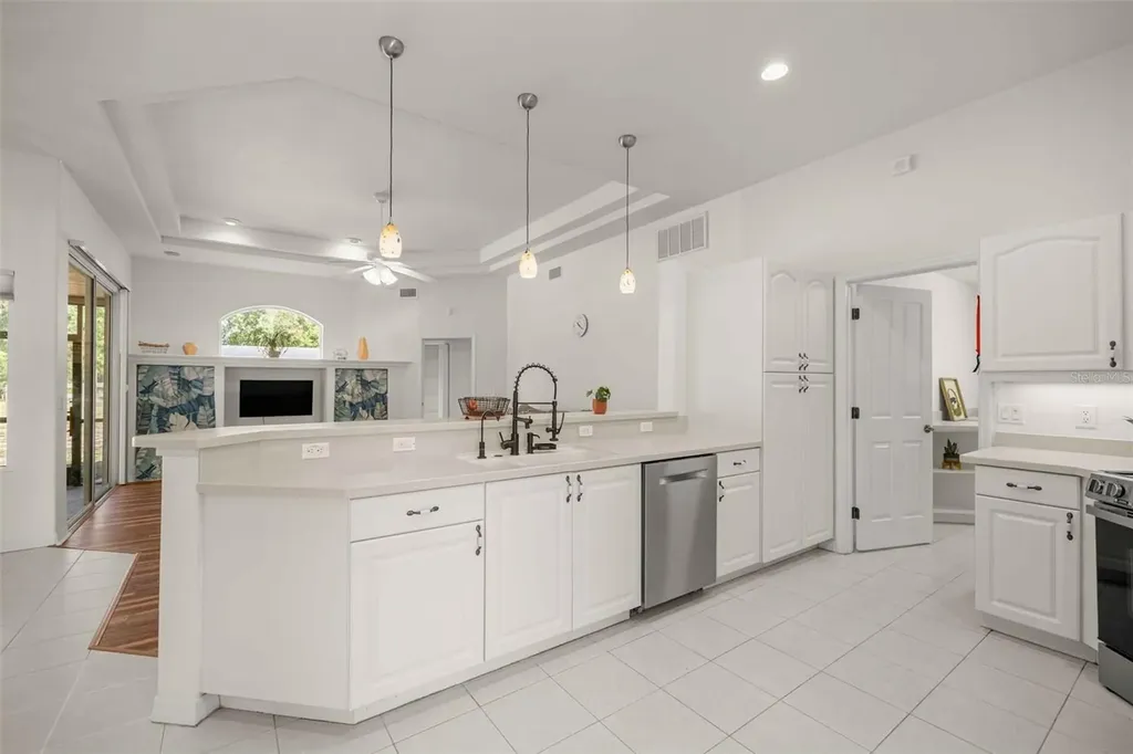 4890 W Geyser Court Beverly Hills FL 34465