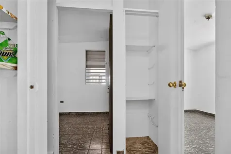 3 Urbanización Reparto Marquez Arecibo PR 00612