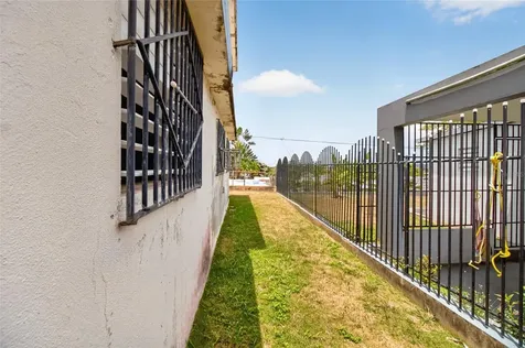 3 Urbanización Reparto Marquez Arecibo PR 00612
