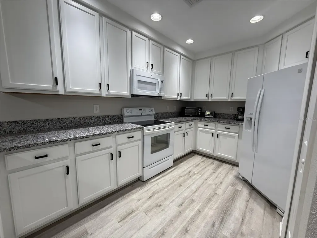 3060 Pirates Retreat Court Kissimmee FL 34747