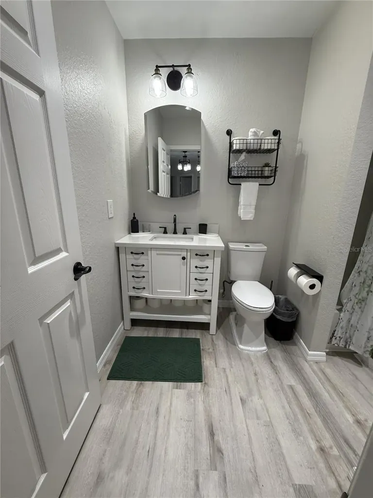 3060 Pirates Retreat Court Kissimmee FL 34747